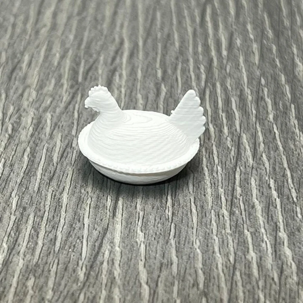 Set of 5 Vintage Style Hen on Nest – 1:12 Scale Dollhouse Miniature White